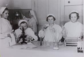 5.-Работники-лаборатории,-послевоенные-годы